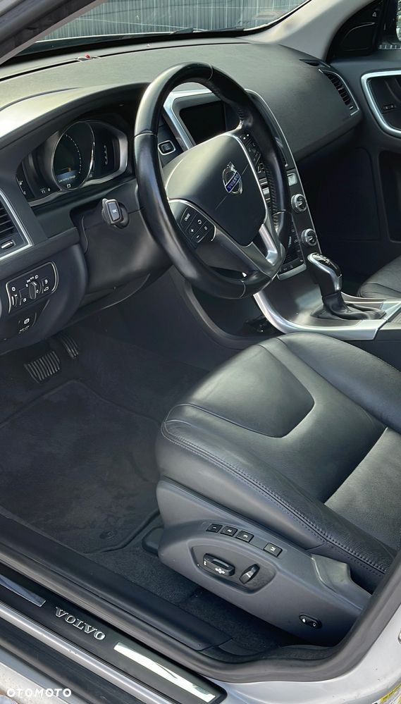 Volvo XC 60 T5 Geartronic Summum - 3