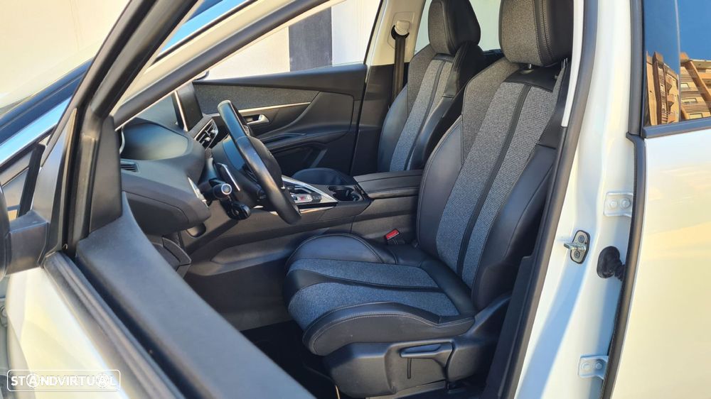 Peugeot 5008 1.6 BlueHDi Allure EAT6 - 31