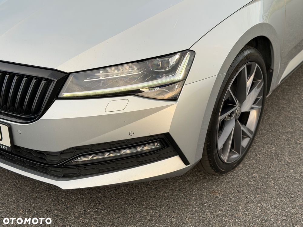 Skoda Superb 2.0 TDI SCR Sportline DSG - 24
