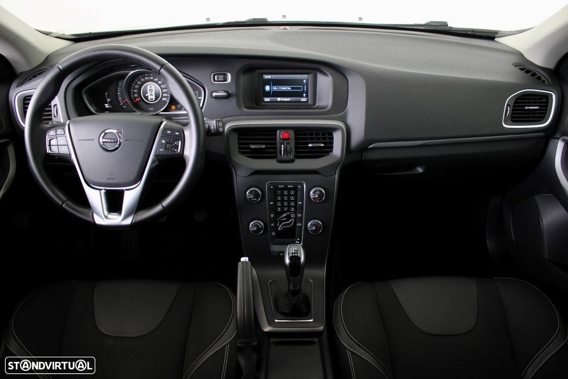Volvo V40 - 17