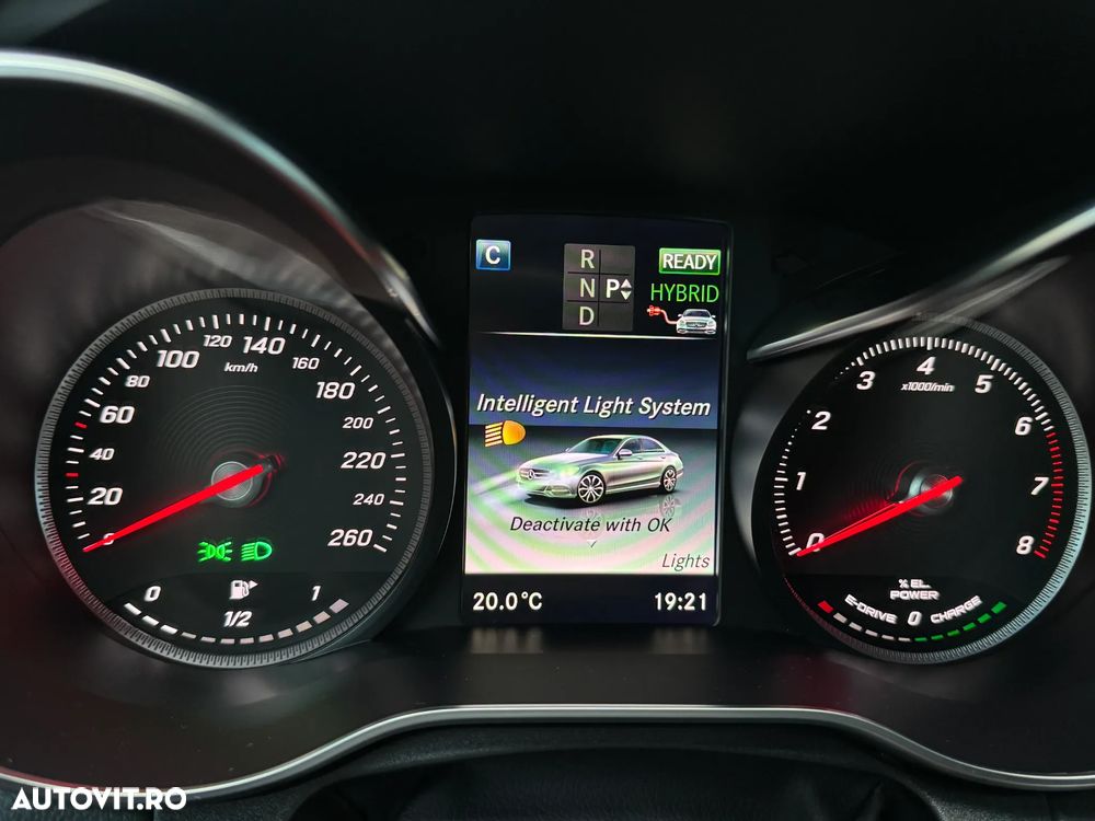 Mercedes-Benz C - 25