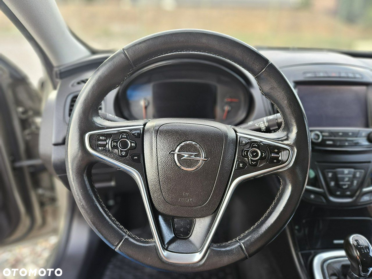 Opel Insignia - 15