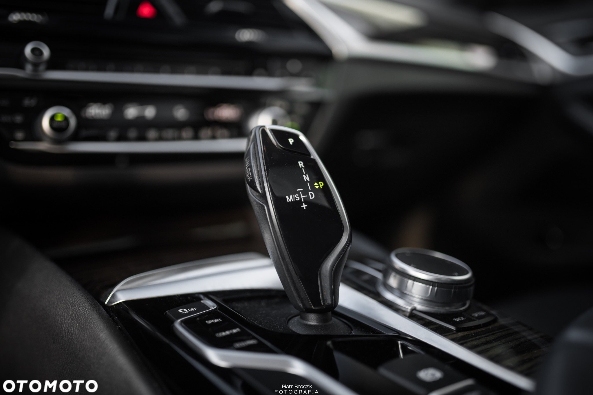 BMW Seria 5 530i - 23