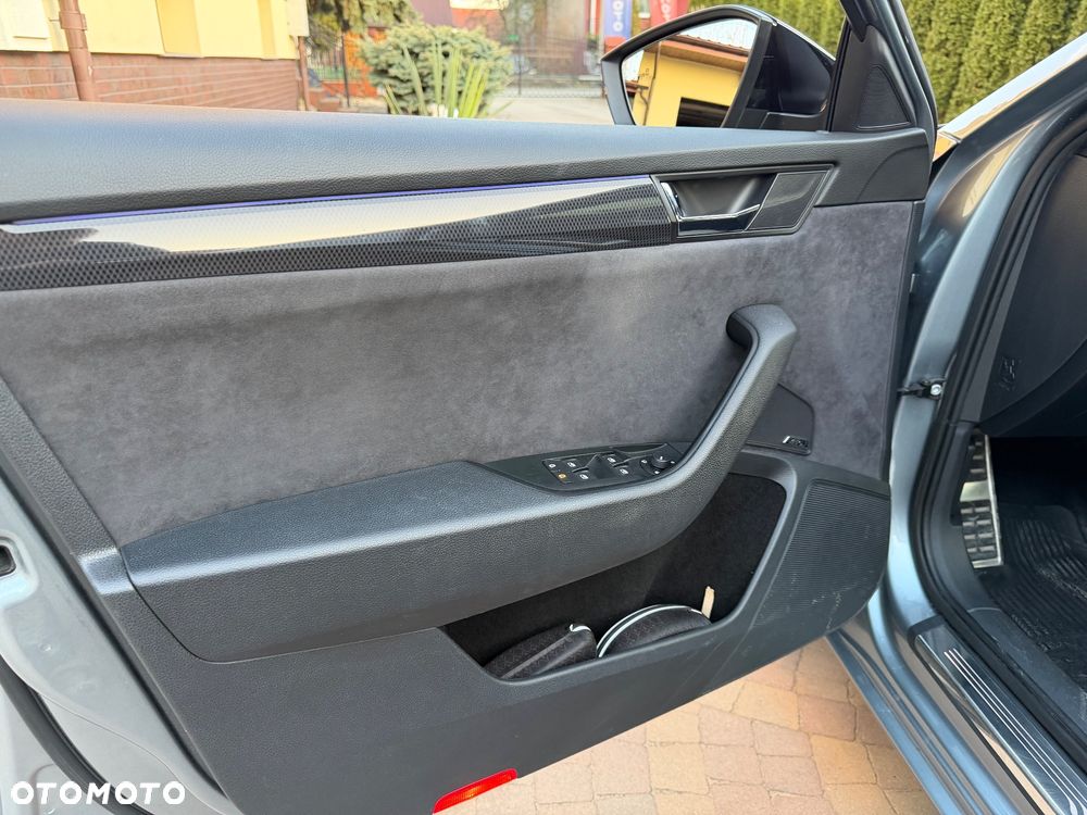 Skoda Superb 2.0 TDI 4x4 Sportline DSG - 21
