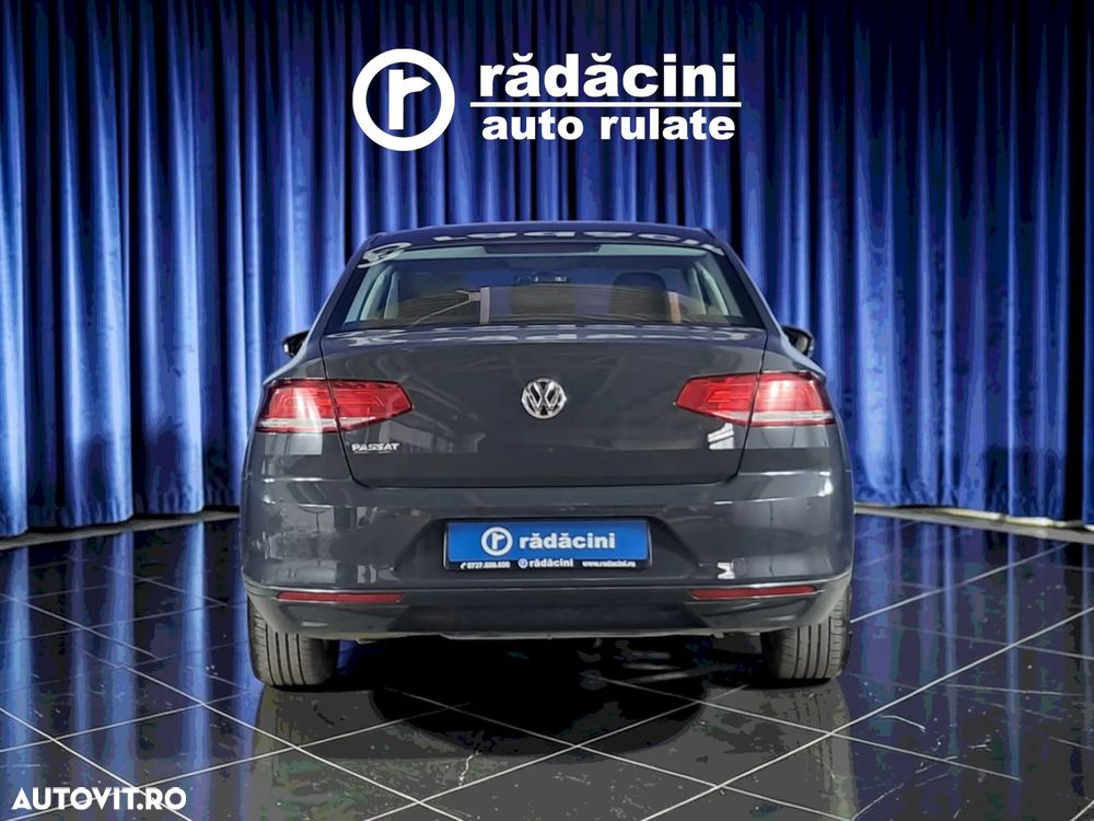 Volkswagen Passat - 8