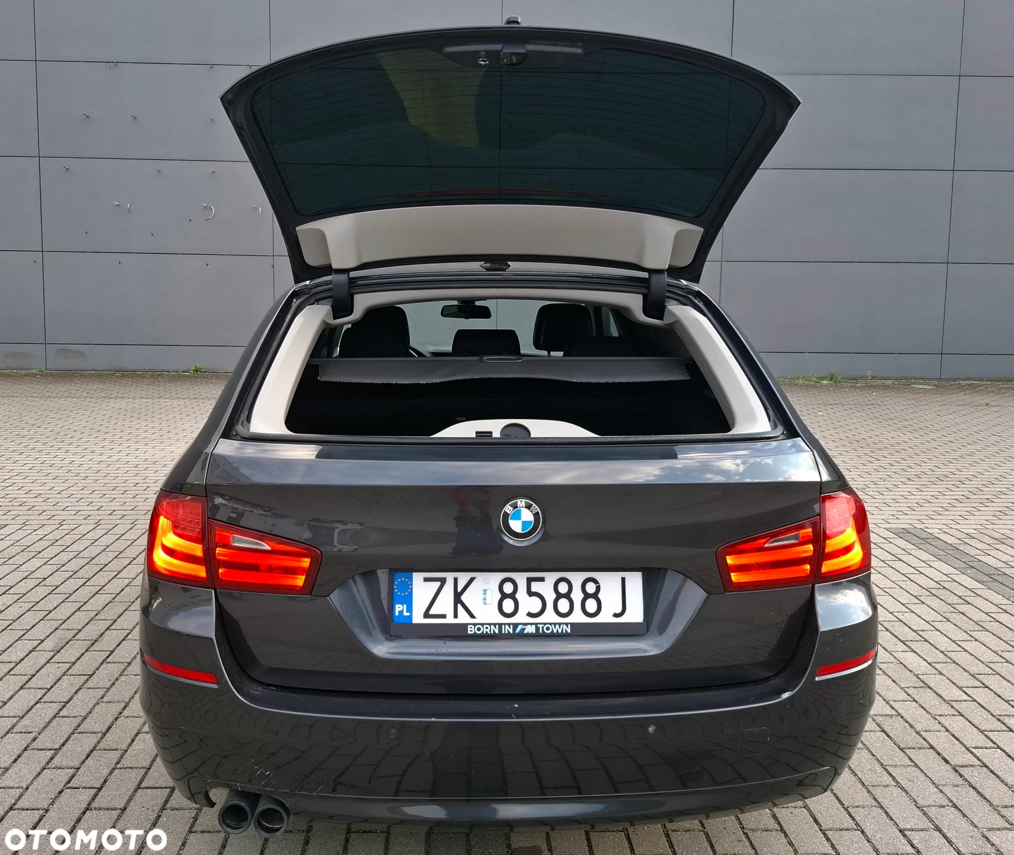 BMW Seria 5 525d - 16