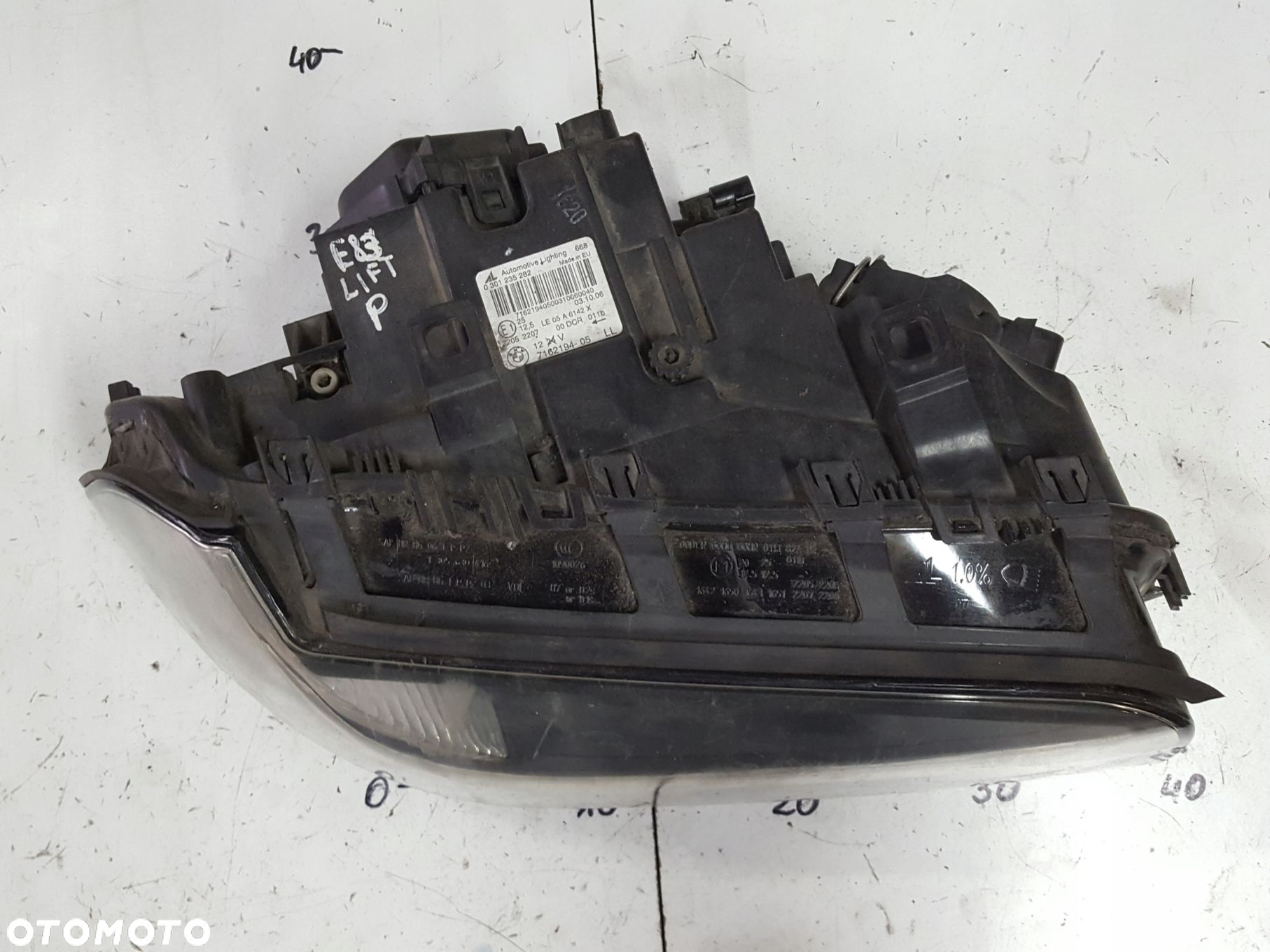 BMW X3 E83 LIFT 06-10r LAMPA XENON PRAWA PRZÓD EUROPA 7162194 - 7