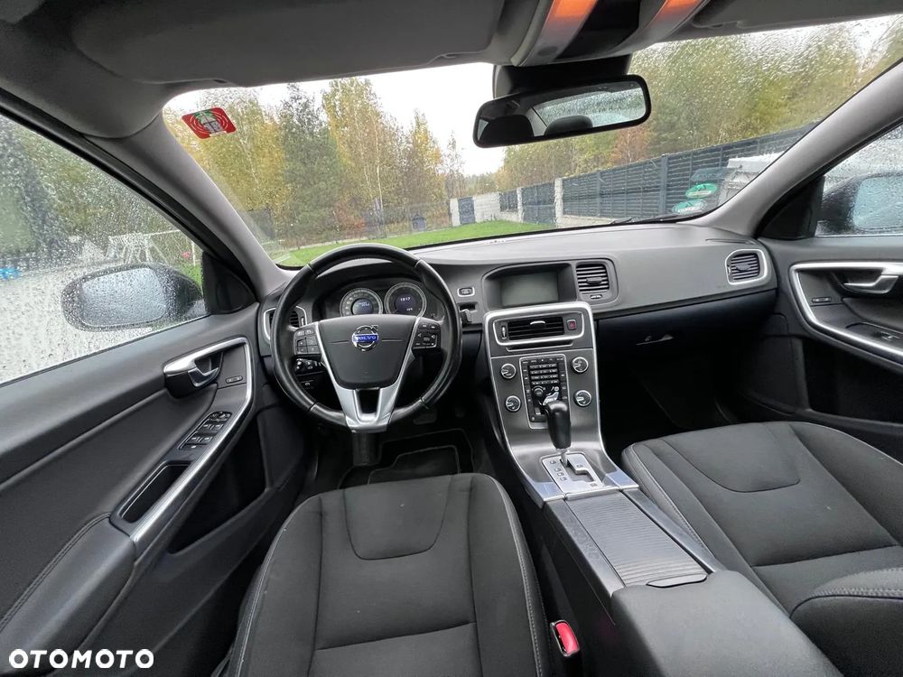 Volvo S60 T4 Base - 13