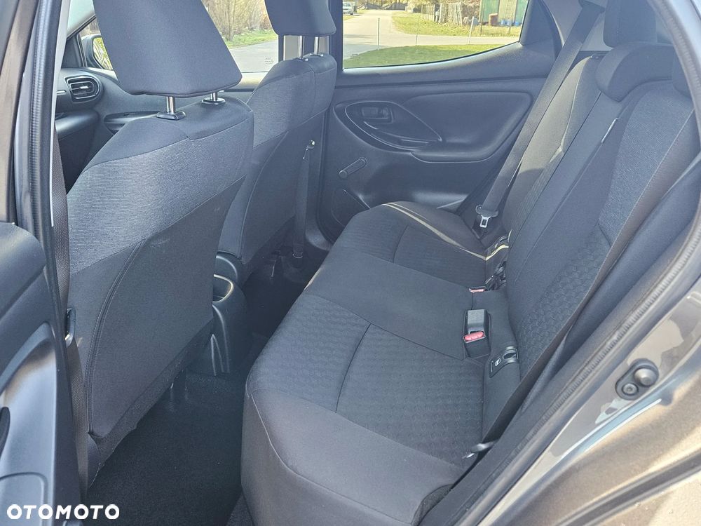 Toyota Yaris 1.5 Comfort - 22