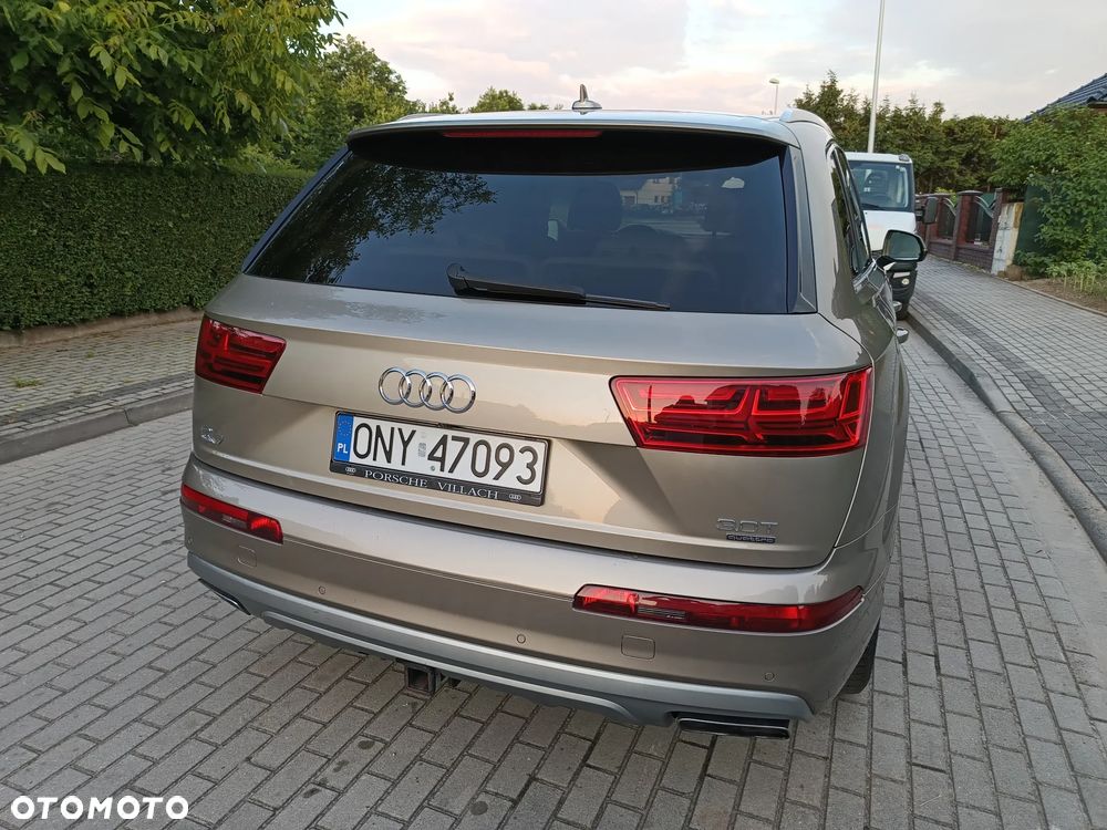 Audi Q7 - 9