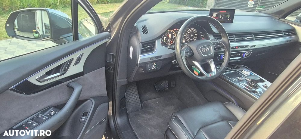 Audi Q7 - 13