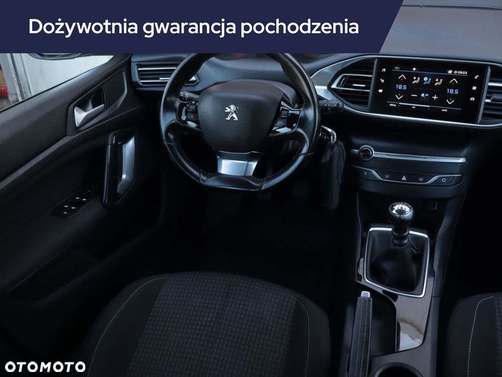Peugeot 308 - 8