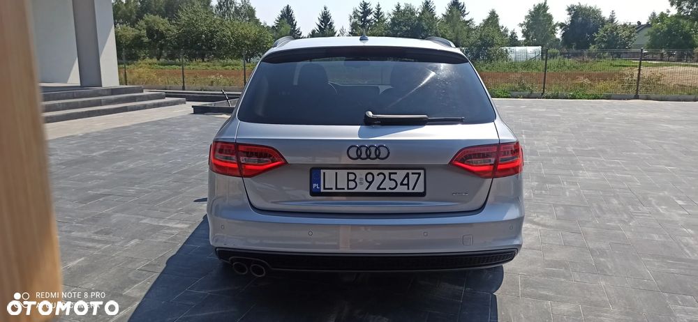 Audi A4 Avant 2.0 TDI S tronic quattro - 8