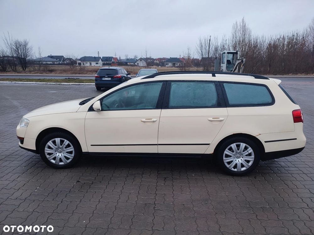 Volkswagen Passat 1.9 TDI Comfortline - 5