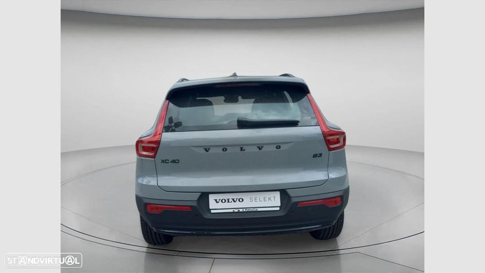 Volvo XC 40 2.0 B3 Plus Dark - 9