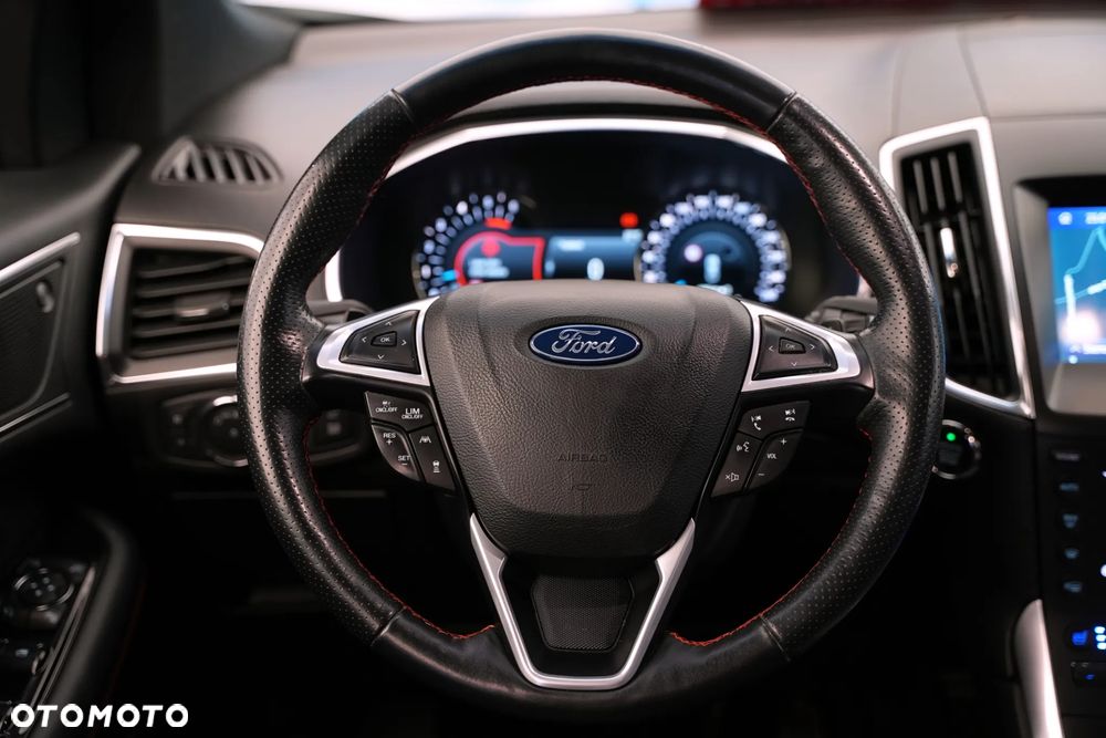 Ford Edge 2.0 EcoBlue Twin-Turbo 4WD Titanium - 26