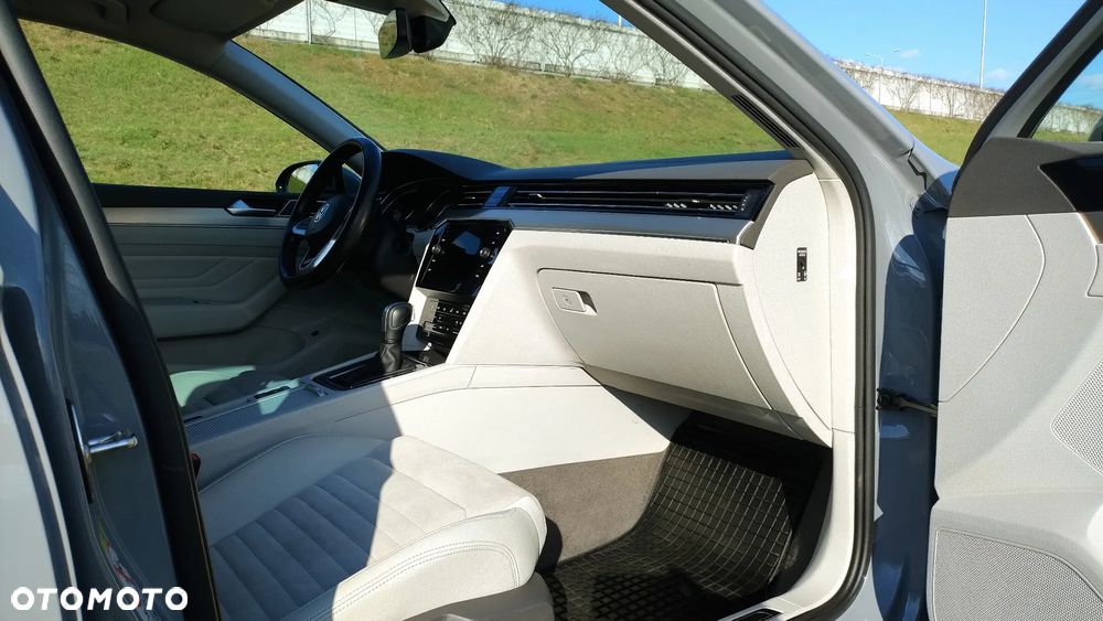 Volkswagen Passat 2.0 TDI 4Mot Elegance DSG - 34