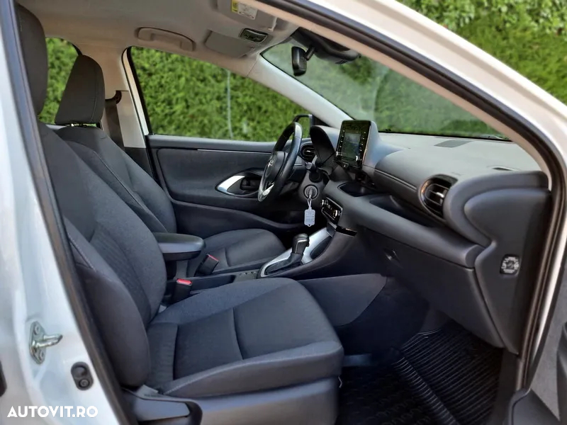 Toyota Yaris 1.5 116 CP HEV Dynamic - 11