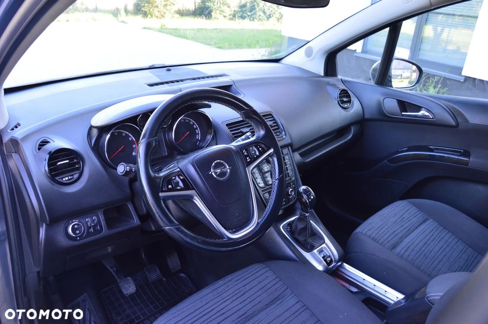 Opel Meriva - 23