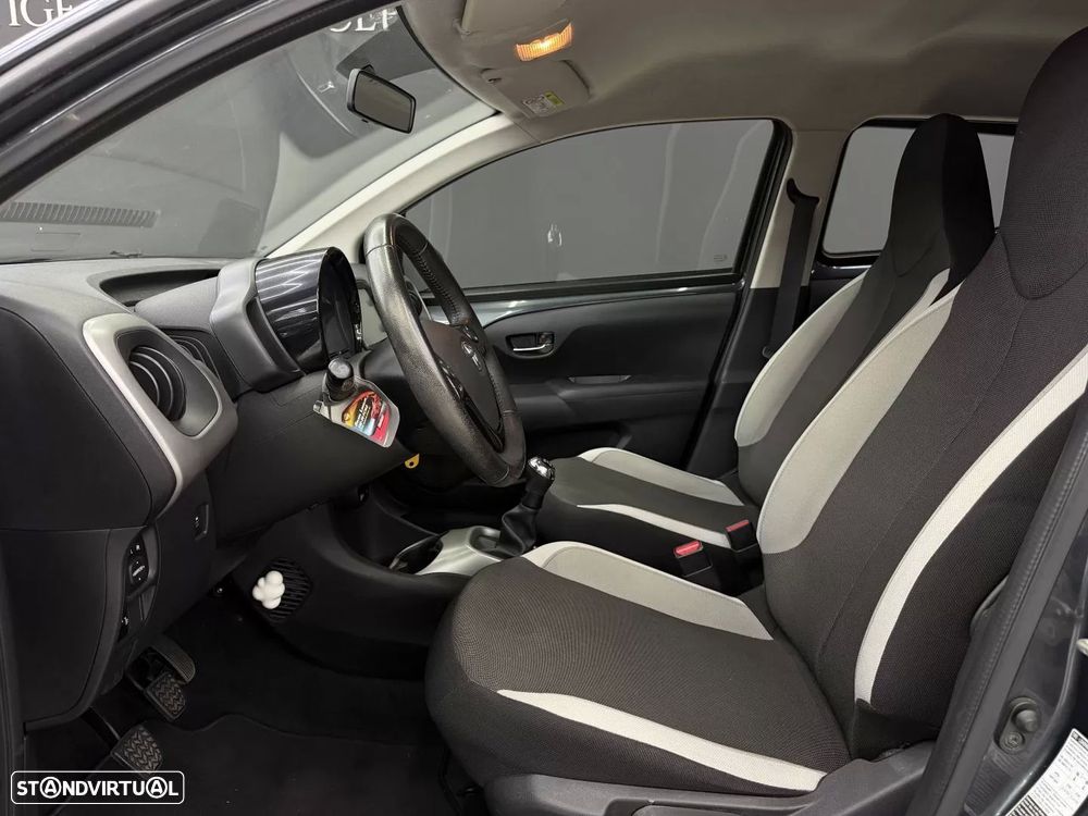 Toyota Aygo 1.0 X-Play+AC - 18