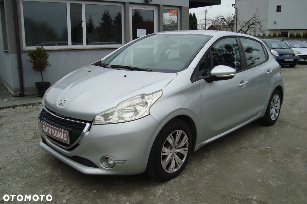 Peugeot 208