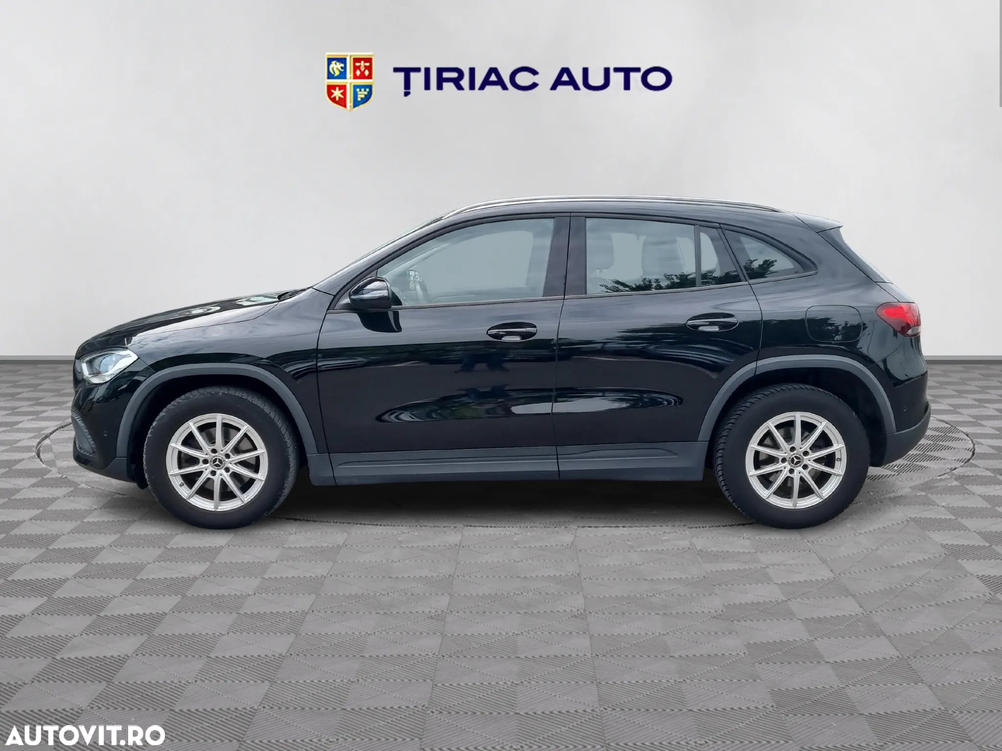 Mercedes-Benz GLA 180 d Aut. - 3