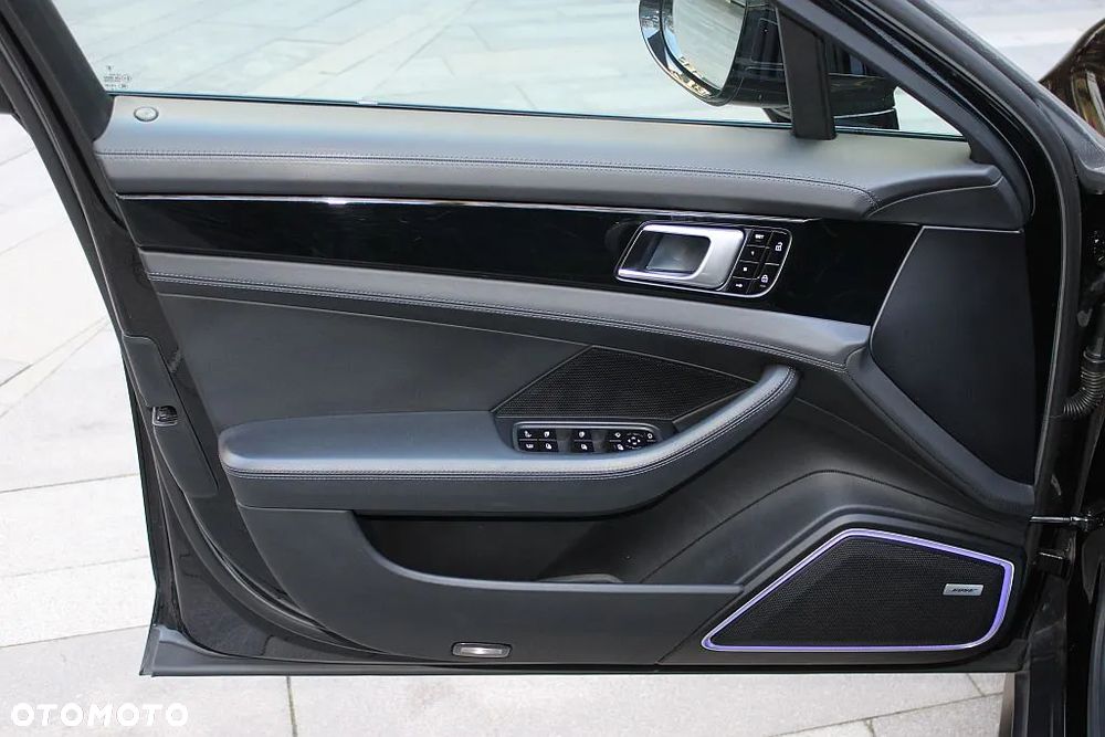 Porsche Panamera 4S E-Hybrid - 33