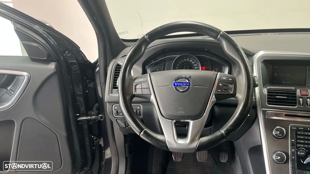 Volvo XC 60 2.0 D4 DRIVe Momentum - 16