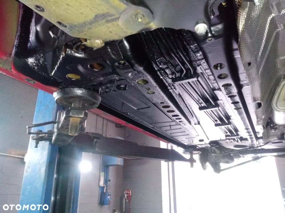 Opel Astra 1.6 T GPF Dynamic S&S - 36