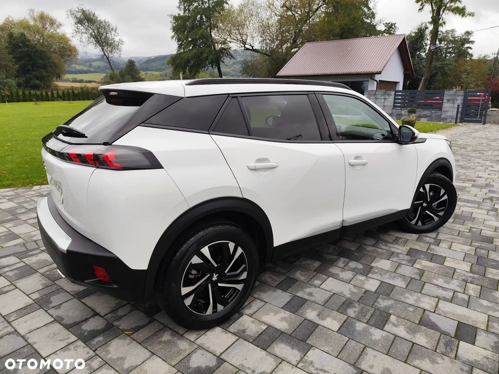 Peugeot 2008 1.2 PureTech Allure S&S EAT8 - 8