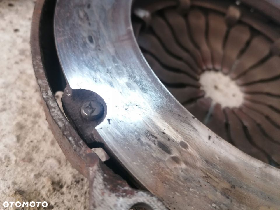 Sprzęgło Tarcza Docisk Komplet VAG 030105271D - 12