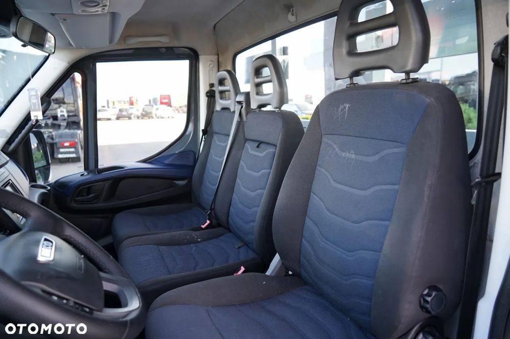 Iveco DAILY 35-180 / SKRZYNIOWY / BLIŹNIAK / HAK / 2017 / - 25