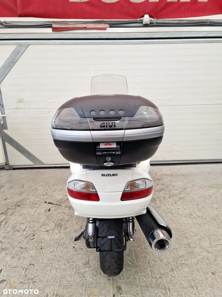 Suzuki Burgman - 25