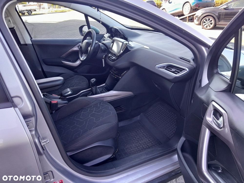 Peugeot 2008 - 15