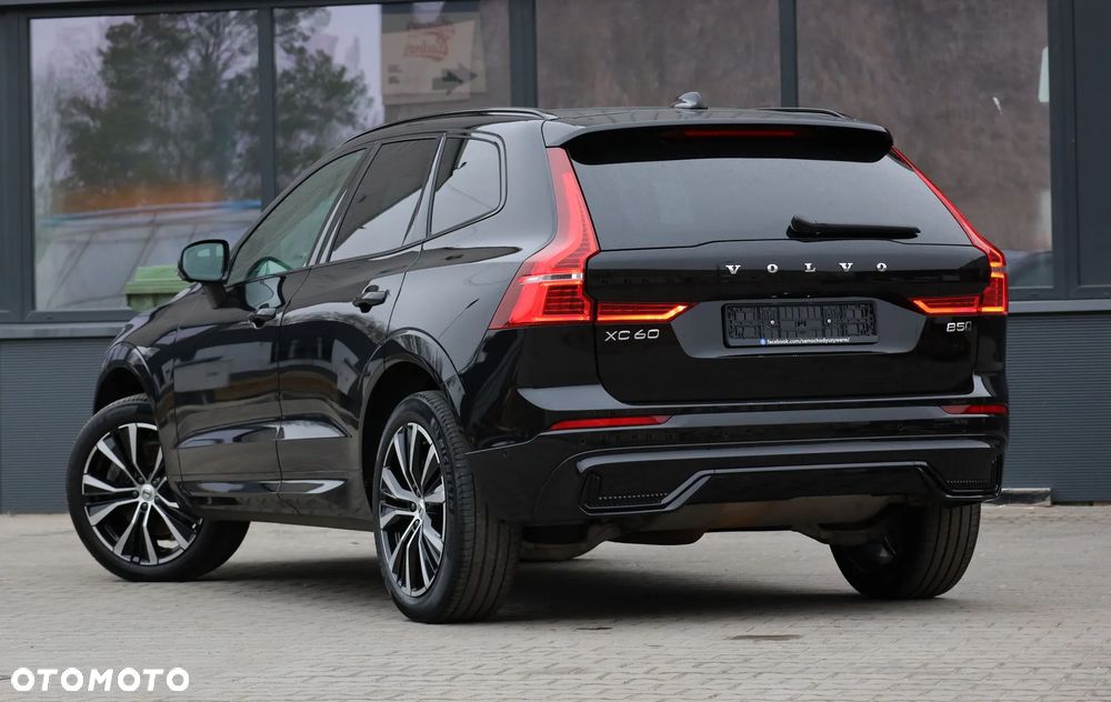 Volvo XC 60 B5 B AWD Ultimate Dark - 7