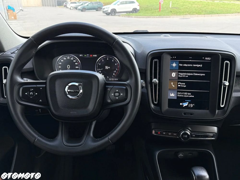 Volvo XC 40 T2 Momentum Core - 14