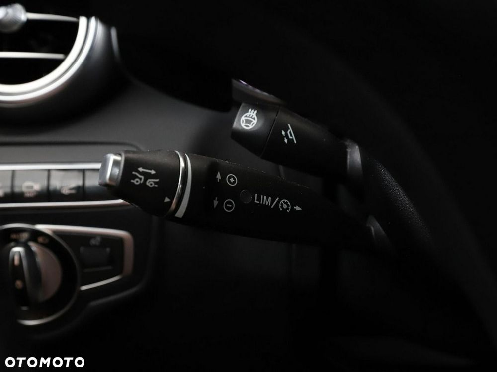 Mercedes-Benz GLC 250 4-Matic - 35