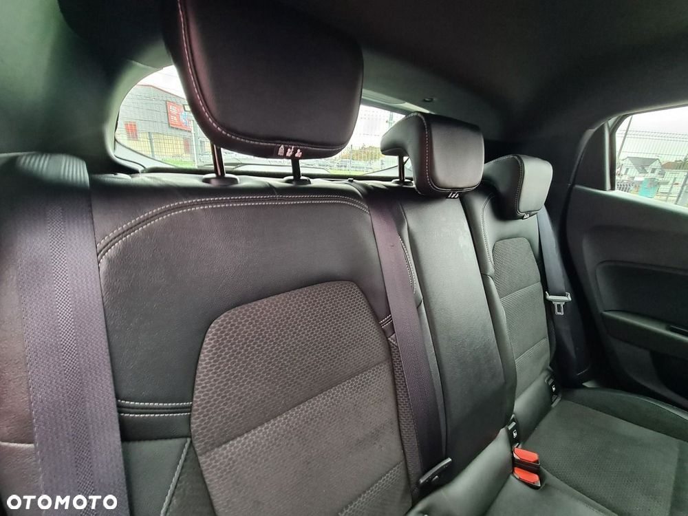 Renault Clio TCe 90 EVOLUTION - 30