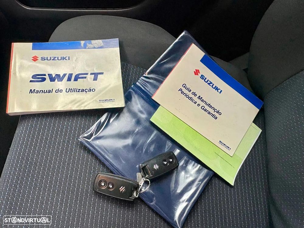 Suzuki Swift 1.3 DDiS Sport — fotografia 23