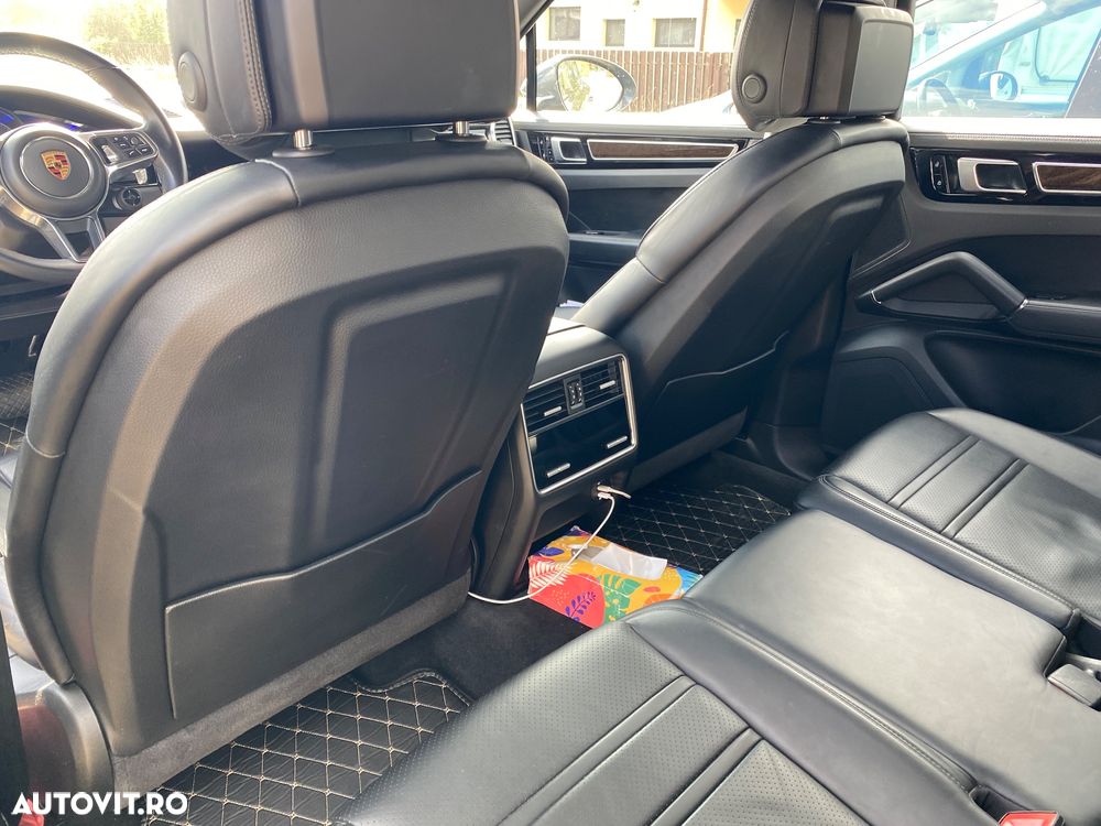 Porsche Cayenne E-Hybrid Tiptronic S - 8