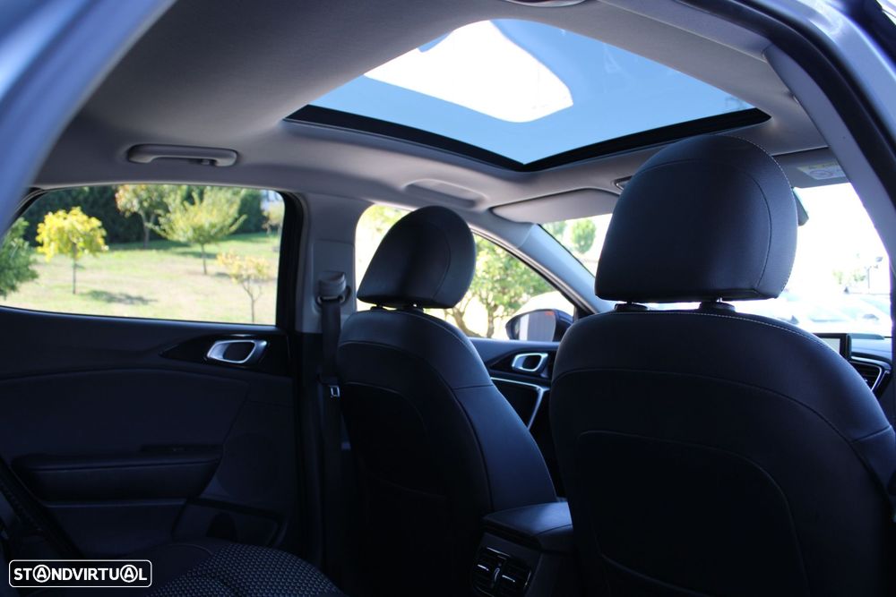 Kia XCeed 1.6 GDi PHEV First Edition+SRF - 25