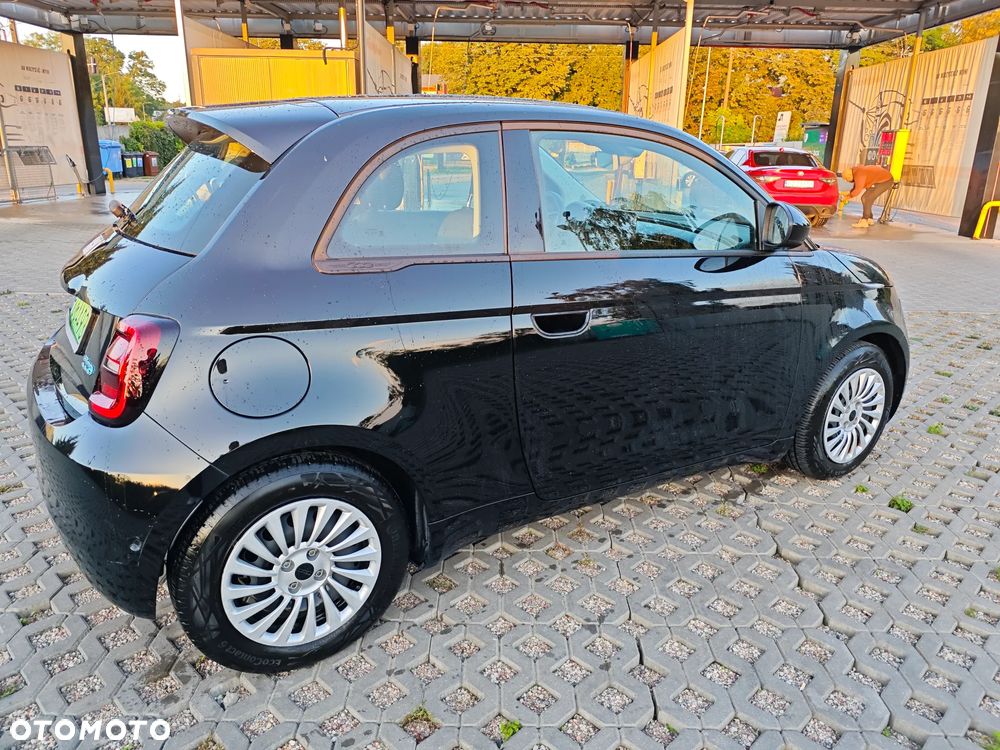 Fiat 500e 42kWh ICON - 2