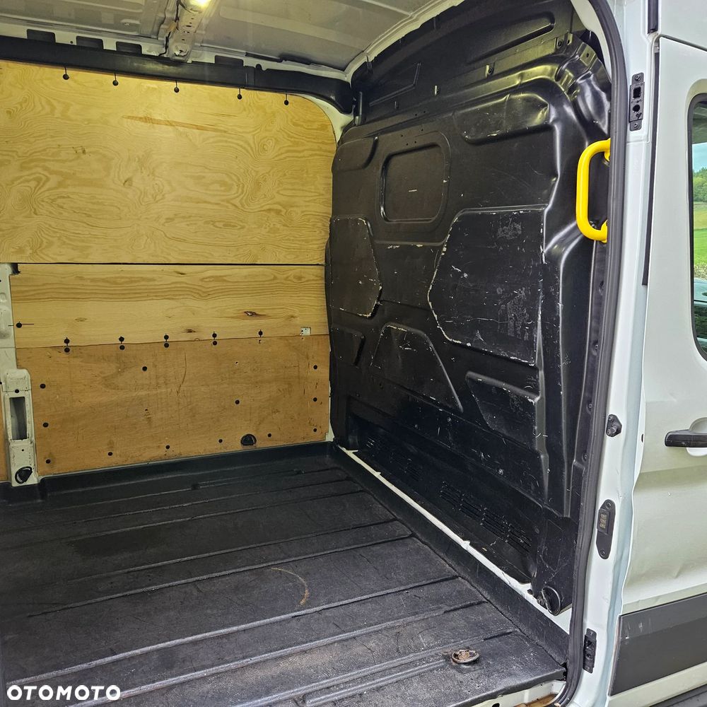 Ford Transit - 19
