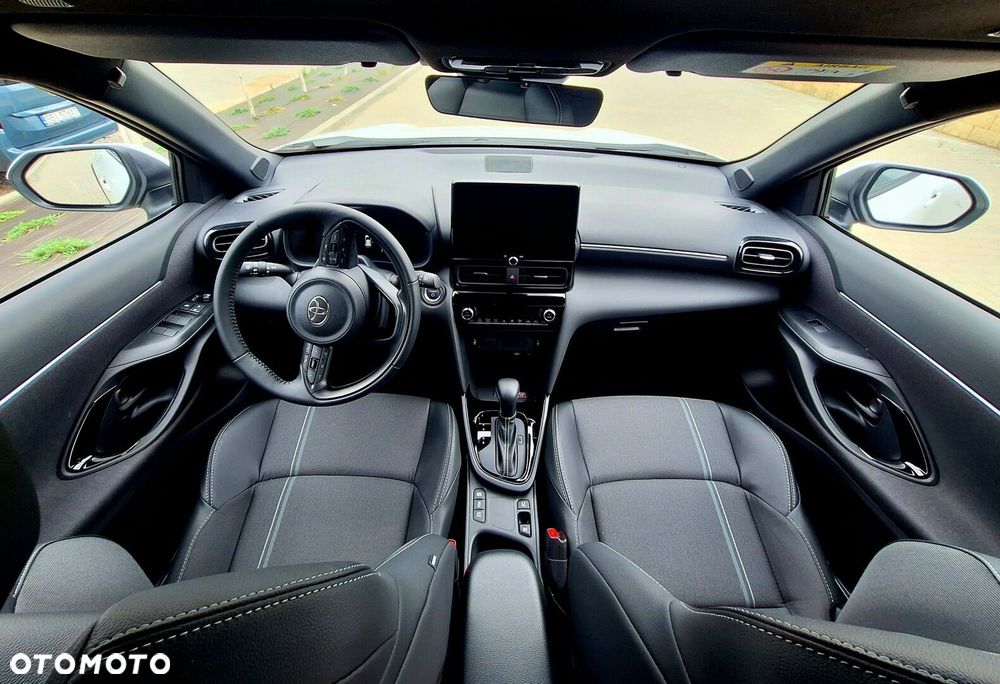 Toyota Yaris Cross Hybrid 1.5 Executive - 2