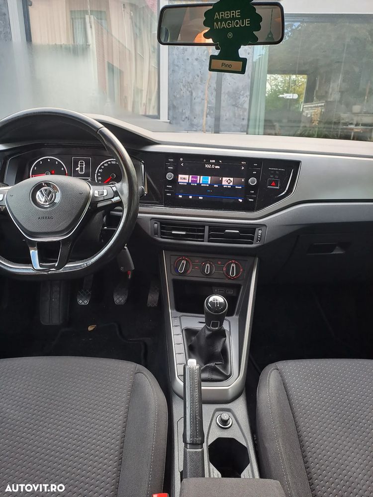 Volkswagen Polo - 12