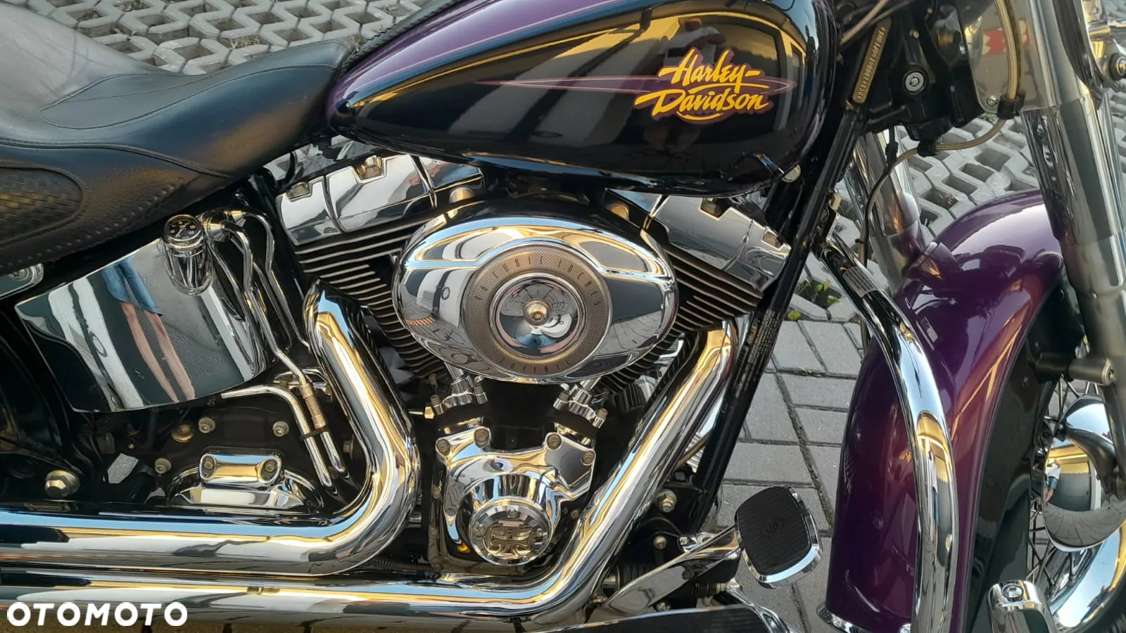 Harley-Davidson Softail Deluxe - 23