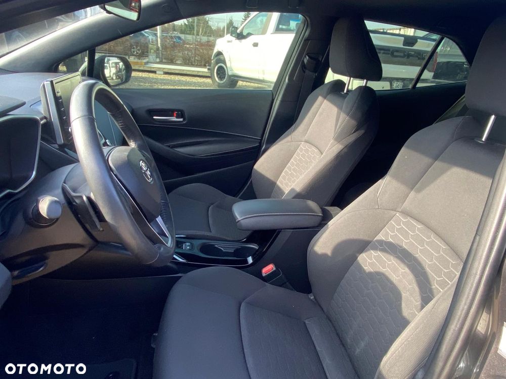 Toyota Corolla - 10