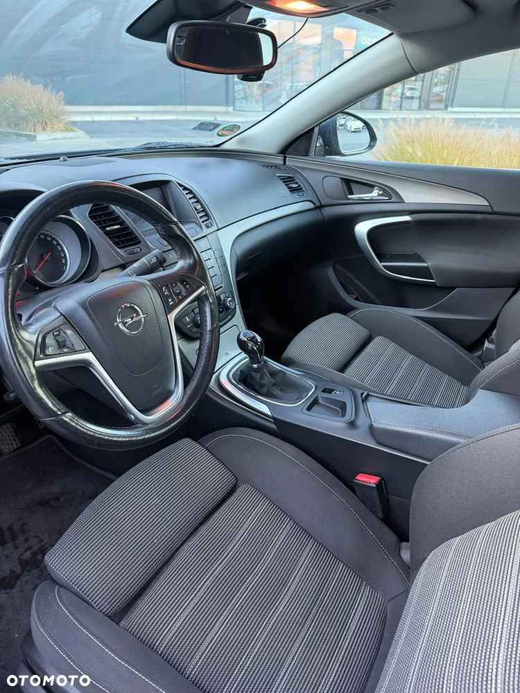 Opel Insignia - 11