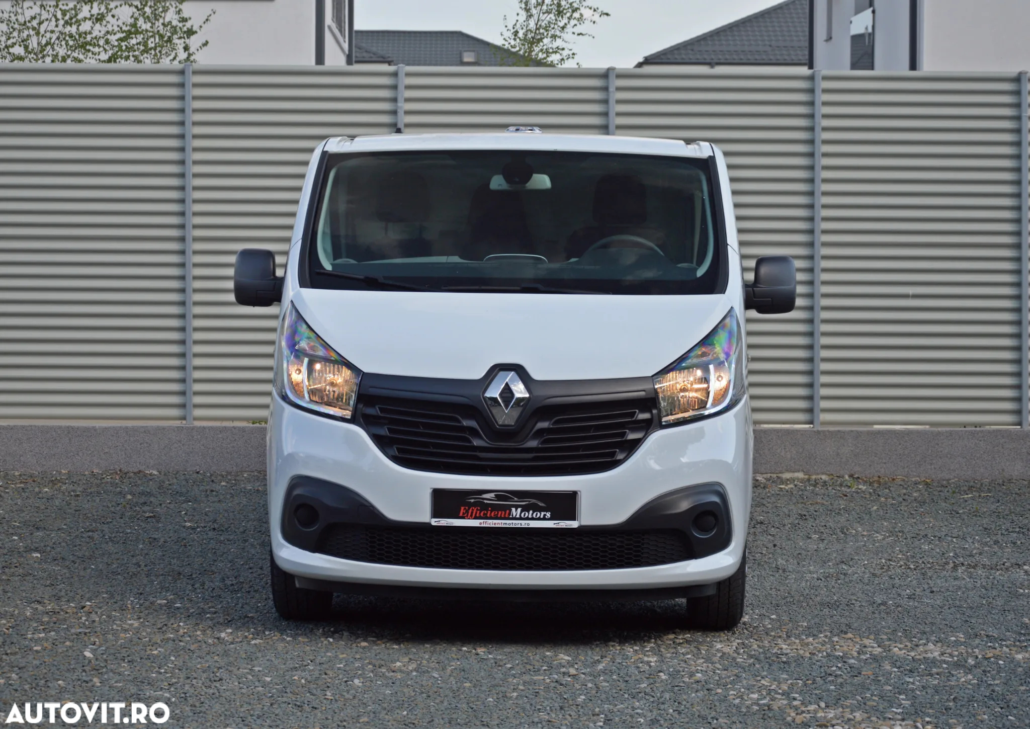 Renault Trafic - 18