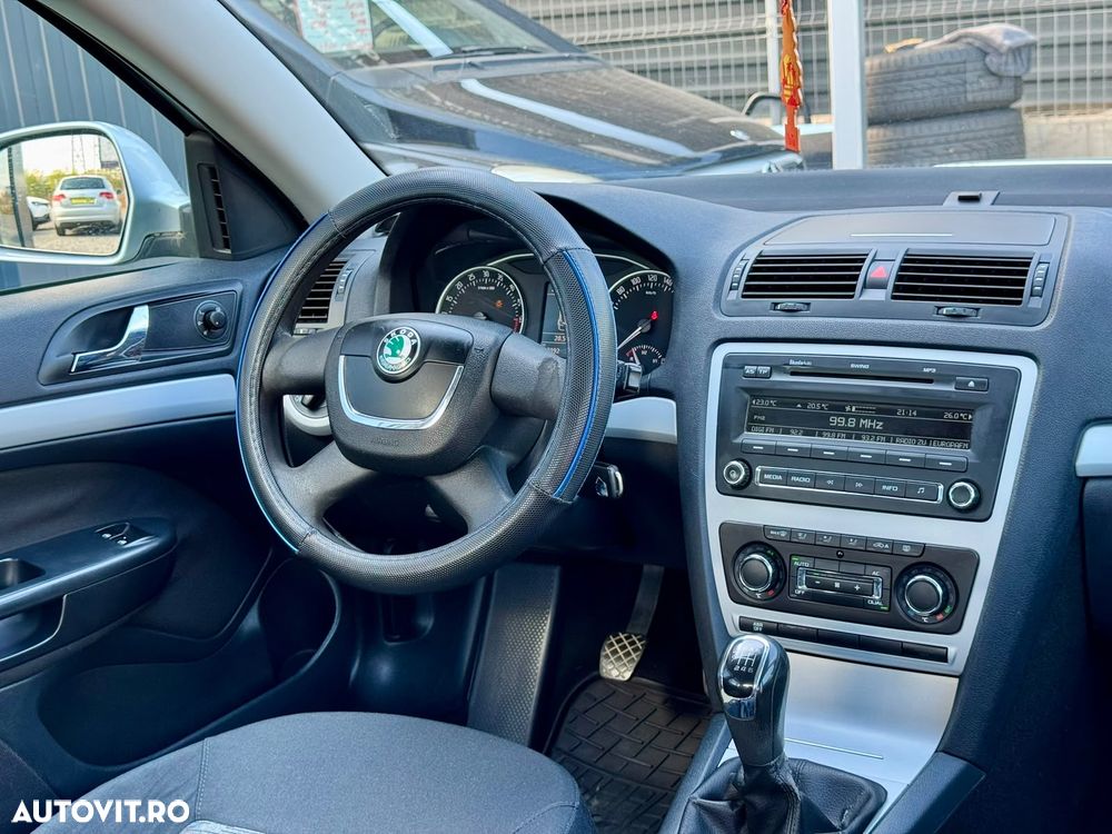 Skoda Octavia 2011 photo 5